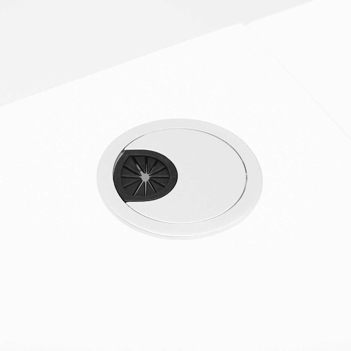 Kynsipöytä 312 imurilla, valkoinen Kynsipöytä 312 imurilla, valkoinen