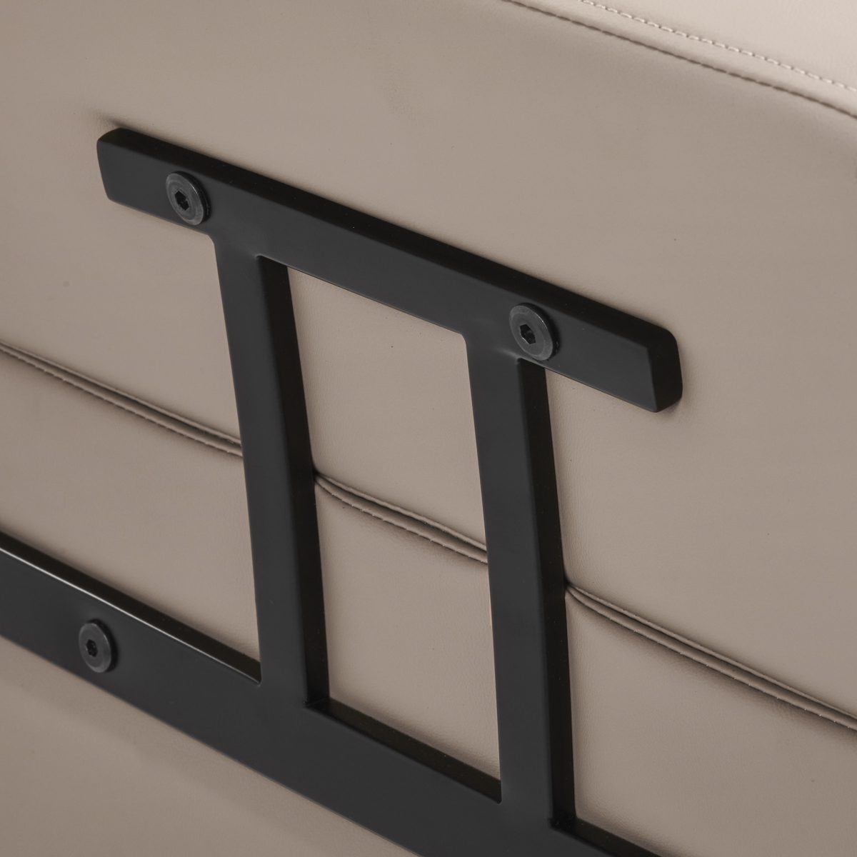 Gabbiano Porto kampaamotuoli, beige/musta Gabbiano Porto kampaamotuoli, beige/musta - Kampaamotuoli