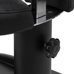 Azzurro pedikyyrivadin jalusta musta