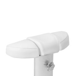 Azzurro pedikyyrivadin jalusta valkoinen