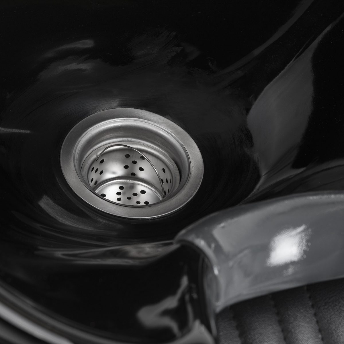 Gabbiano parturipesupaikka Patrizio musta Gabbiano parturipesupaikka Patrizio musta