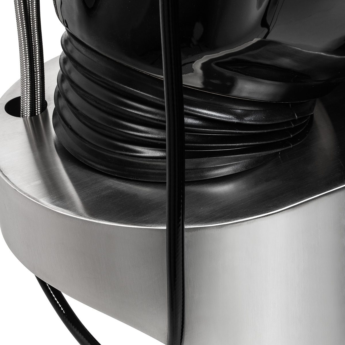 Gabbiano Sylvia – musta pesupaikka sähköisellä jalkatuella ja selkähieronnalla Gabbiano Sylvia – musta pesupaikka sähköisellä jalkatuella ja selkähieronnalla