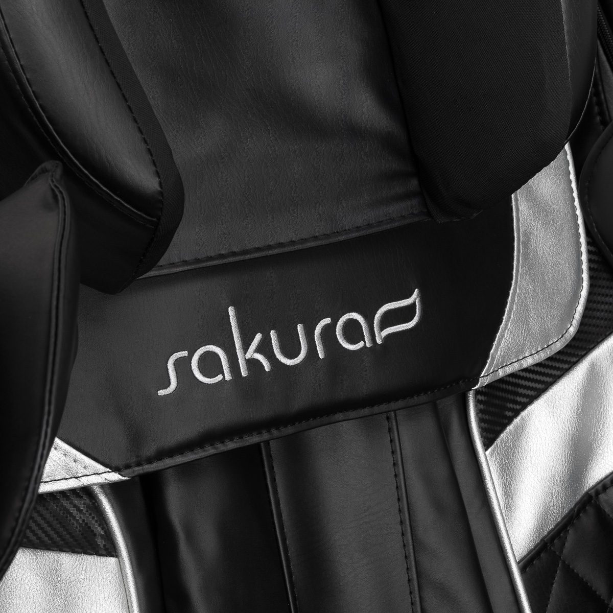 Sakura Prime 108 -hierova tuoli, musta Sakura Prime 108 -hierova tuoli, musta