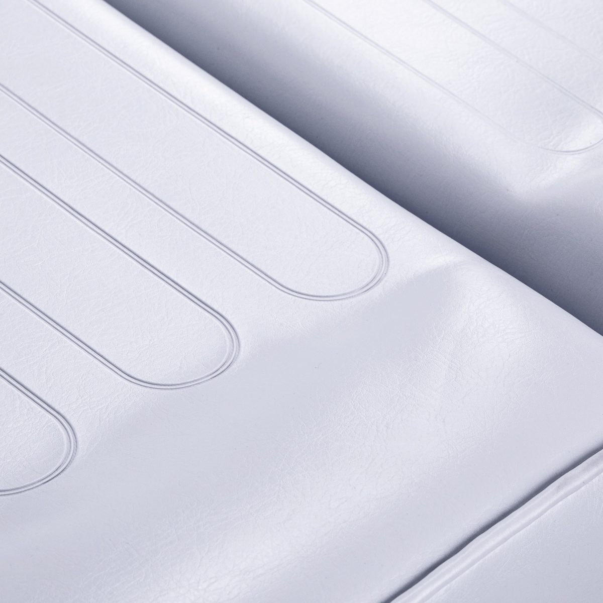 Hydraulinen hoitotuoli Sillon v2 210, viileä valkoinen Hydraulinen hoitotuoli Sillon v2 210, viileä valkoinen