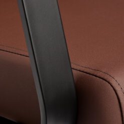 Gabbiano Porto kampaamon pesupaikka, musta-ruskea