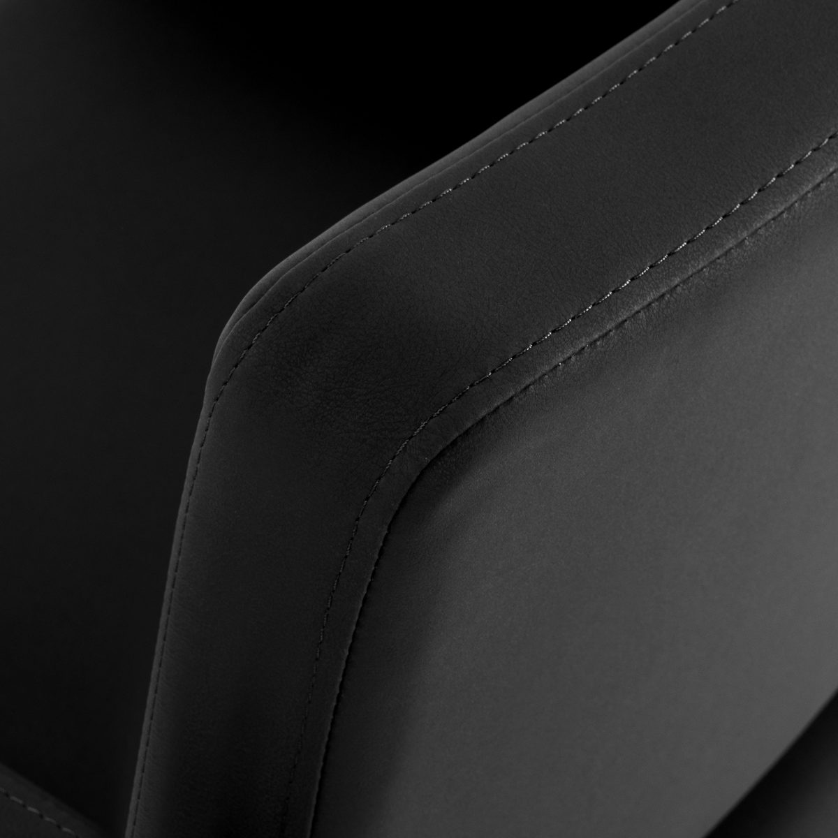 Kampaamotuoli Vitoria, musta Kampaamotuoli Vitoria, musta