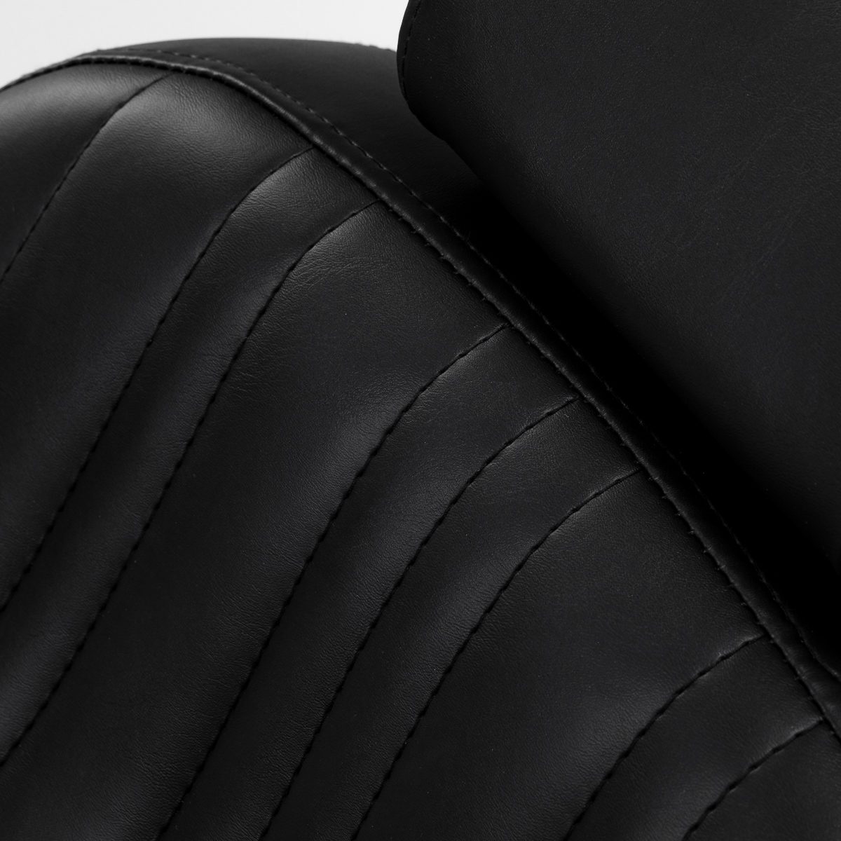 Parturituoli Elias, musta Parturituoli Elias, musta